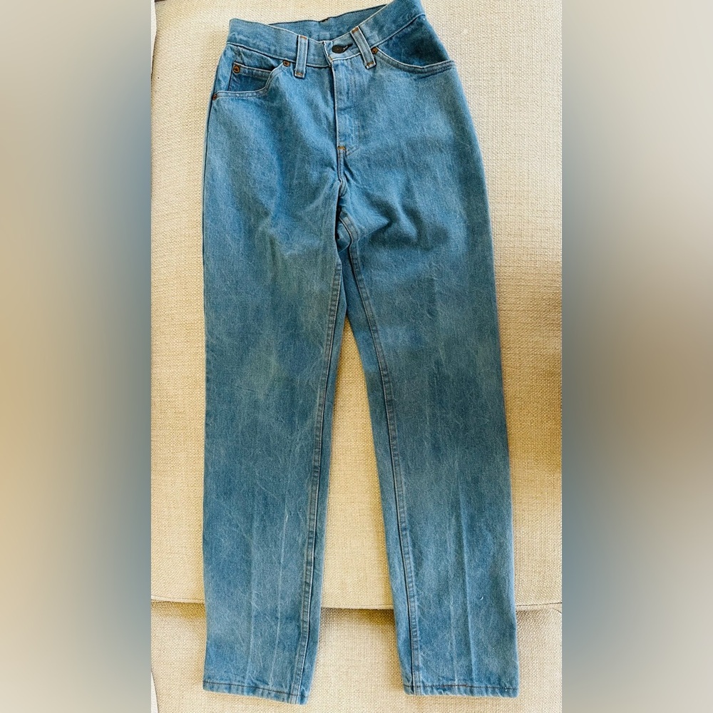 Levi Strauss & Co. Women’s Light Blue High Rise Straight Jeans Size 23